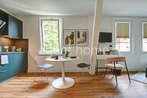 MÖBLIERT - CITY LIVING - Exklusive Wohnung am Mozartplätzle – Die vollständige Adresse der Immobilie erhältst du vom Anbieter., 70180 Lehen, Stuttgart – Vorschaubild 1