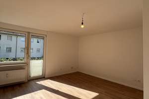 Komfort statt Treppenmarathon - 3 Zi. EG Wohnung mit EBK und Balkon – Lindenstraße 43, 38448 Vorsfelde, Wolfsburg – Vorschaubild 3
