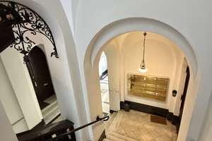 Exklusive Dachgeschoss Wohnung in bester Lage - aktuell vermietet – Die vollständige Adresse der Immobilie erhältst du vom Anbieter., 10789 Charlottenburg, Berlin – Vorschaubild 3