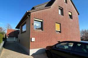 Zweifamilienhaus in ruhiger Lage mit Garagen, Stellplätzen und pflegeleichten Garten – Salzgitter – Vorschaubild 4