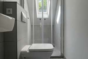 Wohnen mit Charakter: 2-Zimmer-Dachgeschosswohnung in City-Lage in Hagen – Die vollständige Adresse der Immobilie erhältst du vom Anbieter., 58095 Mittelstadt, Hagen – Vorschaubild 4