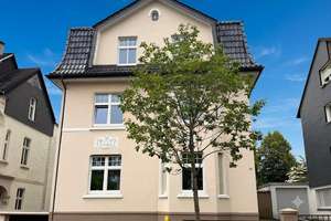 ++ Charmanter Altbautraum: 2-Zimmer-Wohnung mit Balkon & Dielenboden in perfekter Lage! ++