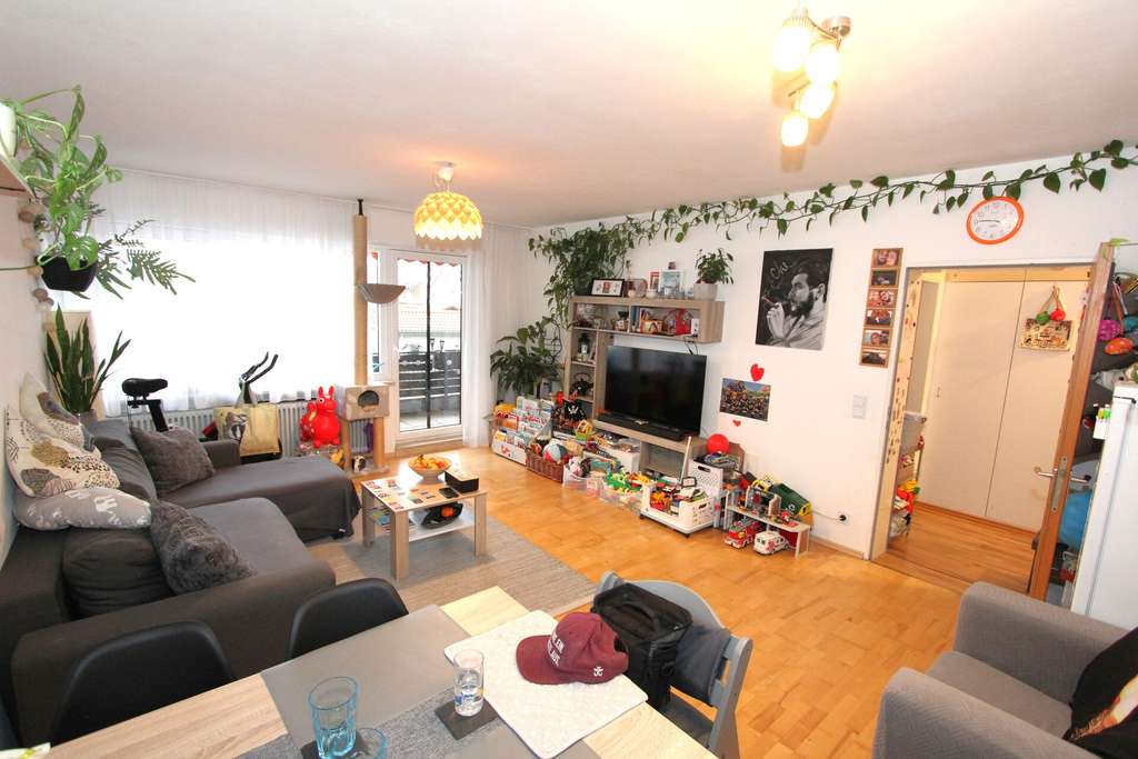 Immobilie in Weilheim in Oberbayern - Der Preis ist heiß! Familienfreundliche, helle und ruhige 3-Zi.-Gartenwohnung in Weilheim! - Bild 2