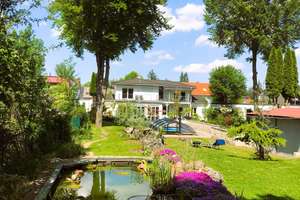Sonniges Haus mit ELW auf Traumgrundstück