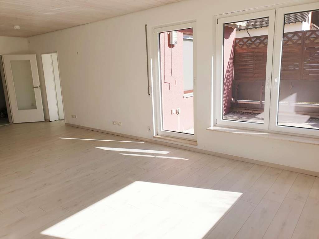 Immobilie in Erlenbach - Sonnige 3-Zimmer-Wohnung mit Terrasse und toller Aussicht in Erlenbach - Bild 3