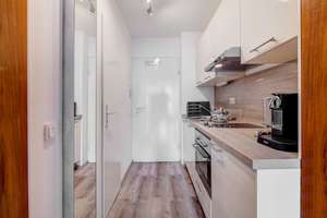 Maxvorstadt: Amalienstraße, Kleines Refugium mit Dachterrasse und Tiefgarage - frei ab 10/26 – Die vollständige Adresse der Immobilie erhältst du vom Anbieter., 80799 Universität, München – Vorschaubild 10