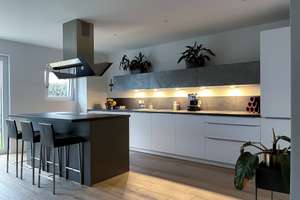 Exklusive 5 ZKB Maisonette mit Terrasse + Balkon Nähe Nymphenburger Park – Fasanenstraße 27e, 81247 Obermenzing, München – Vorschaubild 4