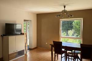 Gemütliche, teilmöblierte 90m²-Wohnung in Köln-Weiden mit großem Garten