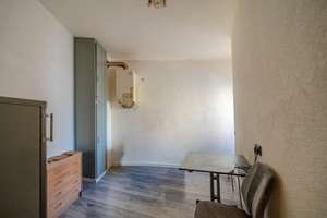 Solide 3-Zimmer mit neuem Balkon in Mannheim-Rheinau – bald bezugsfrei – Die vollständige Adresse der Immobilie erhältst du vom Anbieter., 68219 Rheinau, Mannheim – Vorschaubild 8