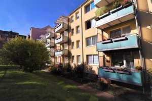 Die erste Frühlingssonne auf dem Balkon genießen... – Walter-Oertel-Straße 21, 9112 Chemnitz – Vorschaubild 1