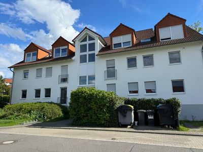 Wohnen mit Charakter: 2-Zimmer-Wohnung in Cottbus-Döbbrick