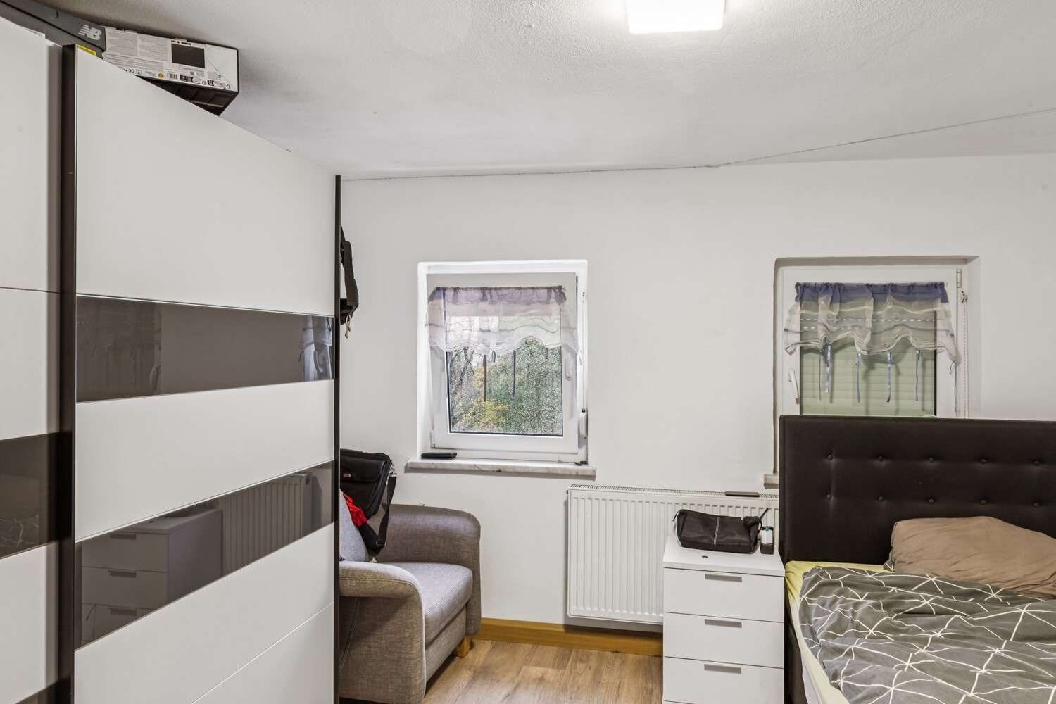 Immobilie in Gefrees - Teilsaniertes Mehrgenerationenhaus in Stadtrandlage - Bild 2