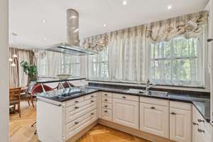 Prinz-Ludwigs-Höhe: Stilvolle, sehr ruhig gelegene Maisonettewohnung mit "Haus im Haus"-Charakter – Die vollständige Adresse der Immobilie erhältst du vom Anbieter., 81479 Thalkirchen, München – Vorschaubild 5