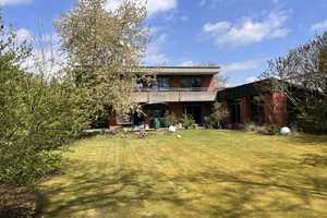 5-Zi.-Architektenbungalow mit 1.152 m² - Parkgrundstück u. 2 Bädern  in Lappersdorf-Hoher Sand – Regensburg (Kreis) – Vorschaubild 1