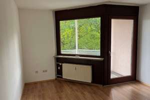 Freies 1-Zi.-Balkon-Apartment, ruhig, hell, grün !! – Die vollständige Adresse der Immobilie erhältst du vom Anbieter., 93053 Kasernenviertel, Regensburg – Vorschaubild 5