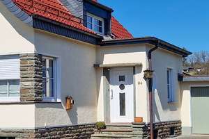 Kreuzau Obermaubach, ruhige Lage, freistehendes Einfamilienhaus mit großem Garten, Keller und Garage – Die vollständige Adresse der Immobilie erhältst du vom Anbieter., 52372 Kreuzau – Vorschaubild 10