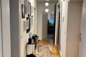 Stilvolle 2-Raum-Wohnung mit gehobener Innenausstattung mit EBK in Mannheim – Friedrichsplatz 14, 68165 Mannheim – Vorschaubild 2