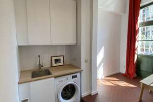 Vollmöblierte denkmalgeschützte 1,5-Zimmer-Wohnung mit Einbauküche im Herzen von Köln – Gereonswall 5, 50668 Altstadt/Nord, Köln – Vorschaubild 3