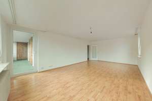 Großzügige 3-Zimmer-Wohnung in ruhiger Waldrandlage in Reutlingen-Orschel-Hagen – Einzug ab sofort  – Frankfurter Straße 20, 72760 Reutlingen-Mitte, Reutlingen – Vorschaubild 8