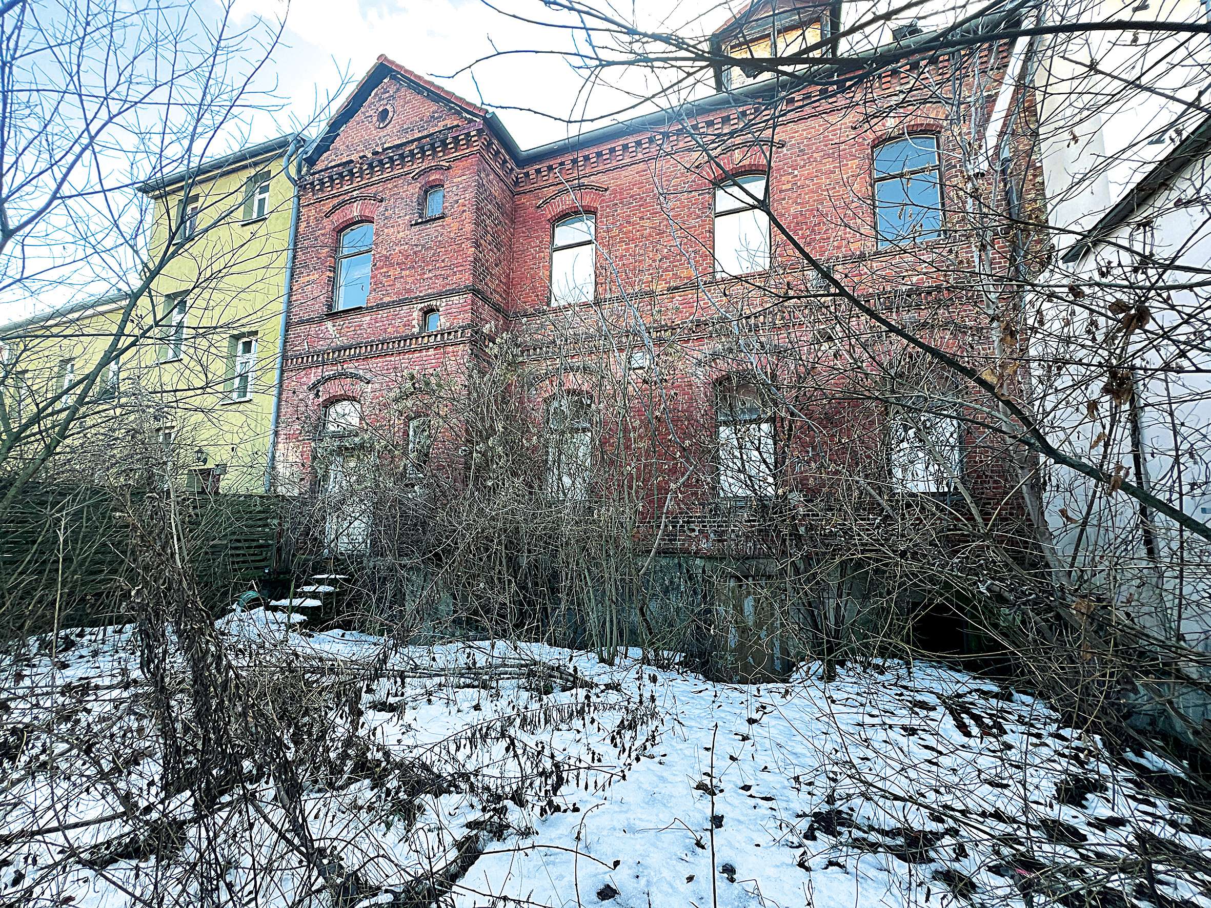 Leerstehendes Wohn-/Geschäftshaus (ehemalige Gaststätte), Burgenlandkreis – Bild 2