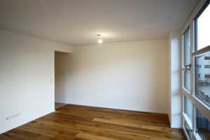 Moderne 1-Zimmer-Wohnung mit Balkon und Einbauküche in München-Trudering – Flußaalweg 4, 81825 München – Vorschaubild 3