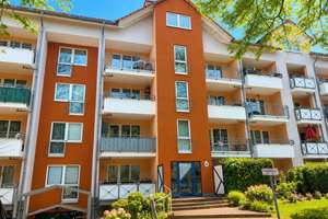 Bezugsfreie 6 Zimmer-Maisonette-Wohnung mit Balkon und  TG-Stellplatz!