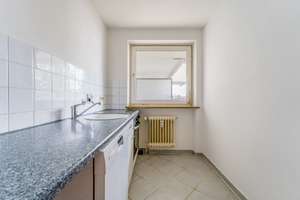 Helles Wohnen mit Südbalkon und idealer Anbindung in Moosach – Die vollständige Adresse der Immobilie erhältst du vom Anbieter., 80992 Alt-Moosach, München – Vorschaubild 8