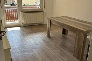 Wohnen mit Charakter: Modernisierte, lichtdurchflutete Vier-Zimmer-Wohnung in Altdorf – Jusistraße 4, 72655 Altdorf – Vorschaubild 7