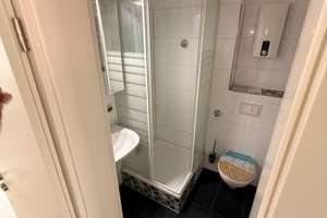 Wohnen mit Charakter: Saniertes Altbau-Apartment in Düsseldorf-Rath – Am Gatherhof 5, 40721 Rath, Düsseldorf – Vorschaubild 8
