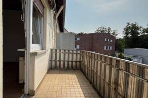 Frisch gestrichenen 2 ZKB Wohnung mit Balkon am Torhaus zu mieten – Die vollständige Adresse der Immobilie erhältst du vom Anbieter., 66115 St. Johann, Saarbrücken – Vorschaubild 1