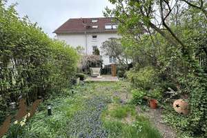 Vielseitiges Reihenmittelhaus mit Südausrichtung in zentraler Lage von Wendlingen – Die vollständige Adresse der Immobilie erhältst du vom Anbieter., 73240 Wendlingen am Neckar – Vorschaubild 2