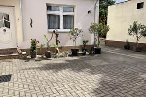 Haus am Stadtrand von Magdeburg mit 1a Verkehrsanbindung MFH / MGH – Die vollständige Adresse der Immobilie erhältst du vom Anbieter., 39122 Salbke, Magdeburg – Vorschaubild 2