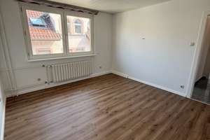ruhige, helle 1 Zi Whg frisch renoviert mit EBK – Suderstrasse 8, 55120 Mombach, Mainz – Vorschaubild 2