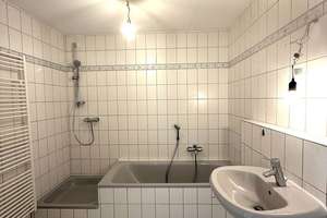 Helle 4-Zimmer-Wohnung mit Balkon, Garage und Stellplatz in ruhiger Randlage von Leingarten – Schalkweg 23, 74211 Leingarten – Vorschaubild 12