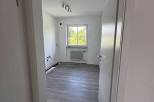 Wohnen mit Charakter: 3-Zimmer-Wohnung in Ingolstadt-Friedrichshofen – Die vollständige Adresse der Immobilie erhältst du vom Anbieter., 85049 Friedrichshofen-Hollerstauden, Ingolstadt – Vorschaubild 4