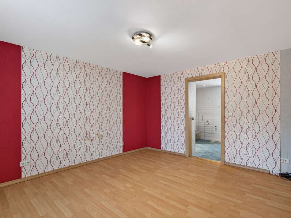 Schlafzimmer EG mit Zugang zum