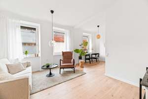 Neue Küche inkl. - Renovierte 3,5-Zimmerwohnung nahe Villa Berg – Metzstr. 27, 70190 Stöckach, Stuttgart – Vorschaubild 1