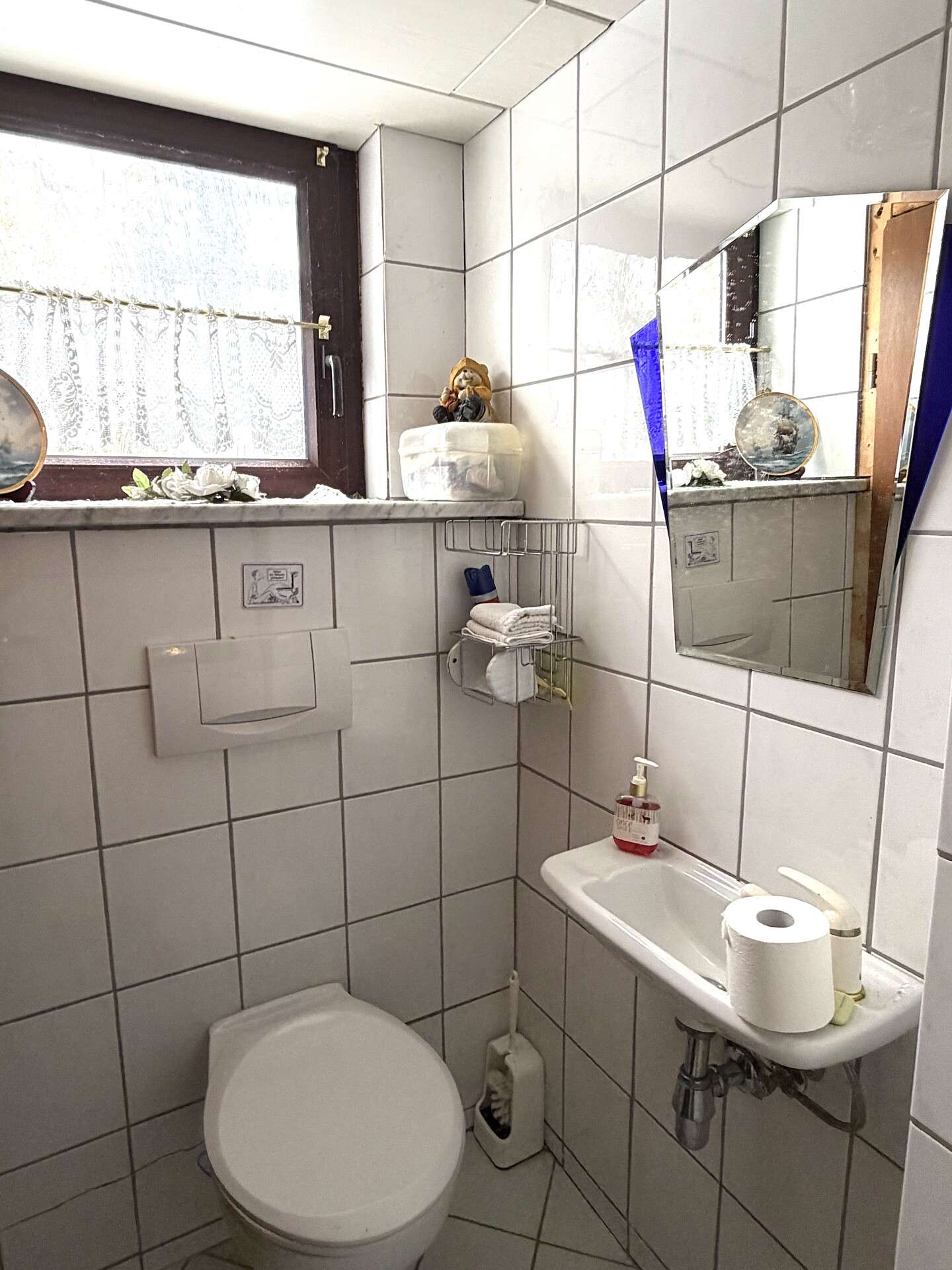 Immobilie in Heidenrod - Stilvolles Ein-/Zweifamilienhaus auf schönem Areal - Bild 12