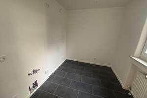 Modernisierte 2-Zimmer-Wohnung in zentraler Lage von Neuperlach – Ollenhauerstraße 5, 81737 Neuperlach, München – Vorschaubild 5