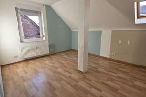 4,5 Zi Kernstadt-Wohnung mit Blick über die Dächer bis zu den Weinbergen – Uhlandstr. 69, 74074 Heilbronn, Heilbronn – Vorschaubild 3