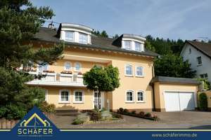 Exklusives Anwesen mit Einliegerwohnung, Garten und Schwimmhalle – Wohnen auf höchstem Niveau – Die vollständige Adresse der Immobilie erhältst du vom Anbieter., 66780 Rehlingen-Siersburg – Vorschaubild 1