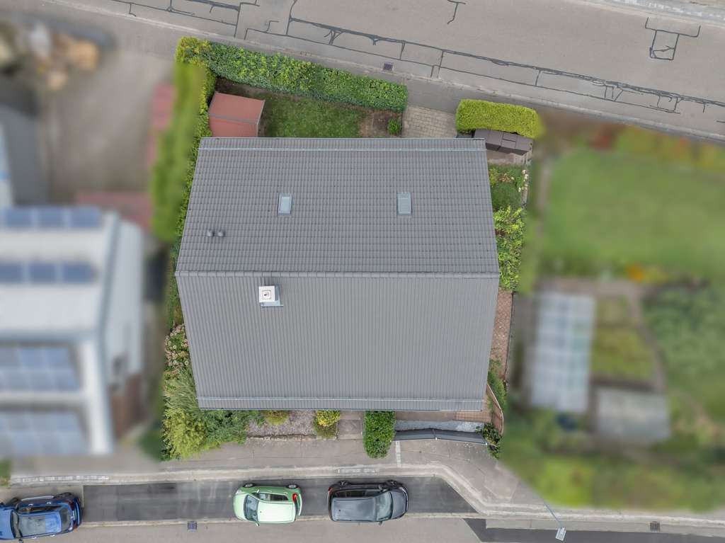 Immobilie in Kuppenheim - Wohntraum für die Familie - Freistehendes Einfamilienhaus mit kleiner Büroeinheit / ELW - Bild 2