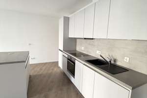 Moderne 3-Raum-Wohnung mit Einbauküche und Terrasse