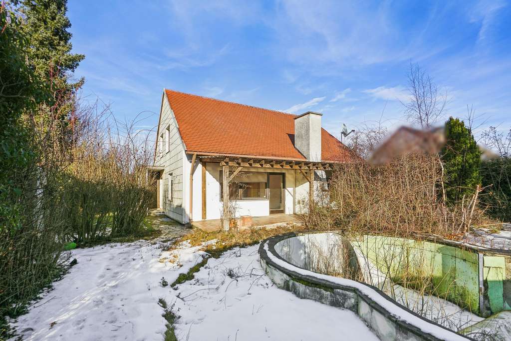 Immobilie in Inning am Holz - Charmantes Einfamilienhaus mit großem Grundstück in begehrter Wohnlage  - Bild 0