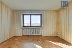 Mehrgenerationenhaus mit idyllischem Garten – Die vollständige Adresse der Immobilie erhältst du vom Anbieter., 97209 Veitshöchheim – Vorschaubild 13
