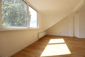 Kernsanierte und helle DG-Wohnung mit Dachterrasse! – Schnuckentrift 4, 30657 Bothfeld, Hannover – Vorschaubild 3