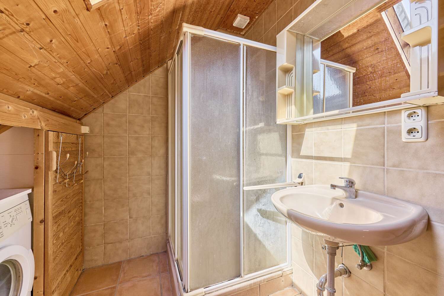 Immobilie in Mühltal - Dreifamilienhaus mit Potenzial in idyllischer Lage von Mühltal – Wohnen, Gestalten, Verwirklichen - Bild 15