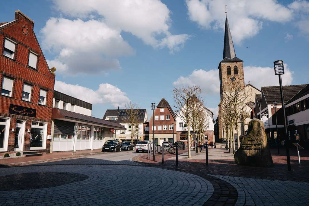Immobilie in Glandorf - Solide Kapitalanlage: Vermietete Gewerbeeinheit in zentraler Lage von Glandorf! - Bild 2