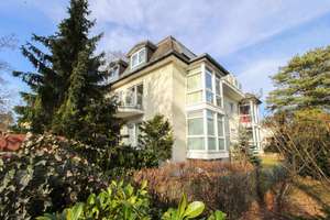 Bezugsfrei: 3-Zimmer-Wohnung in Hermsdorf mit großzügigem Balkon und Blick in den grünen Garten