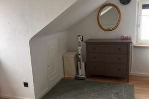 Voll möblierte 2-Zimmer-Dachgeschosswohnung – All-Inclusive, Nähe Höchst & Eschborn – 65936 Sossenheim, Frankfurt am Main – Vorschaubild 8